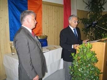 Grußworte von Jürgen Gerndt, Vorsitzender des Sportkreises Untertaunus akadem-feier-tsg2004-24