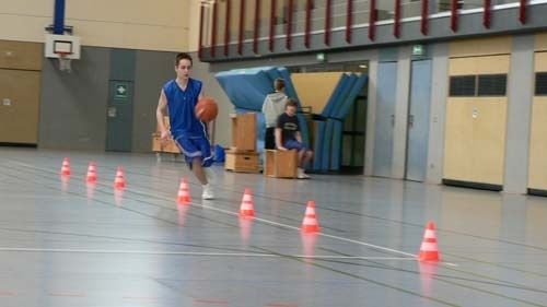 joschka-bei-skills-challenge