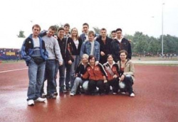 Das Jugend-Team des TV Idstein drunen-04