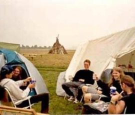 Gemeinsames Frühstück am Morgen la-mensfelder-kopf-2002-05