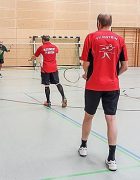Das gegnerische Doppel lauert in guter Ballerwartungshaltung. 05-Liga-Erbach