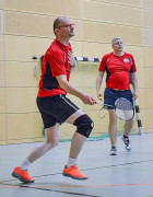 Mit einem Schritt am Netz, um den Drop zu kontern 07-Liga-Erbach