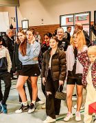 Die Zuschauer schauten begeistert die digitale Liveshow der Fotoshootings, die die Fotofreunde Idstein zur Verfügung stellten. - Foto Detlef Bömelburg