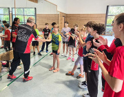 Der einwöchige Badmintonspaß endete mit großem Applaus der jungen Athleten.